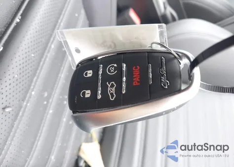 2024 Alfa Romeo Stelvio Veloce Awd из США, поврежденный, VIN ZASPAKBN2R7D74217